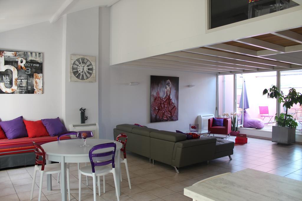 Le Loft De La Robine 110M2 Lägenhet Narbonne Rum bild